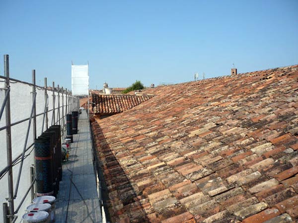 Rifacimento-copertura-condominiale-correggio